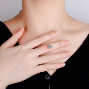 Collar con colgante de moissanita VVS de 0.5ct y 5ct de Color D de alta calidad para mujer, joyería fina de Plata de Ley 925 chapada en rodio redondo - Product Image 5