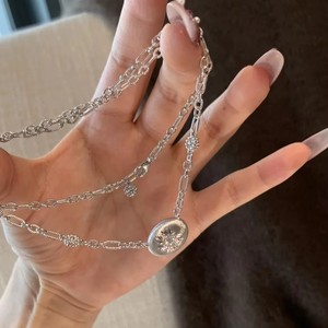 Bracelet pour femme style vintage français, petite marguerite, collier luxueux haut de gamme avec étoile à six branches brossée et zircon, cadeau - Product Image 4