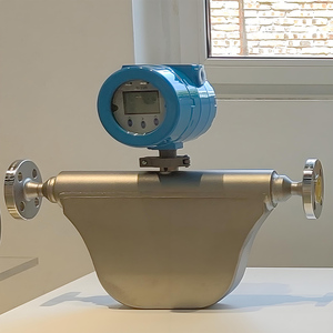 Draagbare 80dn Dn100 Micro Motion Effect Massa <span class=keywords><strong>Flow</strong></span> <span class=keywords><strong>Meter</strong></span> 400bar Stikstof Uitleesbare Debietmeter Voor Water Gas Lucht Olie Oem - Product Image 1