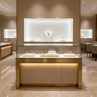 Comptoir de magasin de bijoux de luxe moderne, design en verre et bois, table de présentation de bijoux, vitrine à montres et bijoux