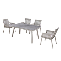 Ensemble de mobilier de jardin en rotin tressé pour hôtel, villa, resort, patio, table et chaises d'extérieur, salle à manger extérieure, style moderne et luxueux à prix abordable