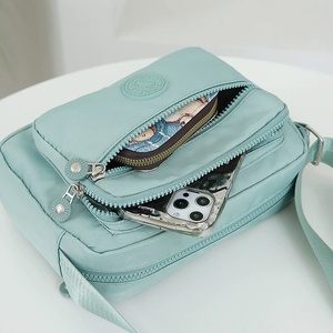 Bolso <span class=keywords><strong>Bandolera</strong></span> Pequeño Cuadrado para <span class=keywords><strong>Mujer</strong></span> de Mediana Edad, con Bolsillo Secreto Trasero y Bolsillo Frontal Portátil, Nuevo Modelo 2026 - Product Image 5