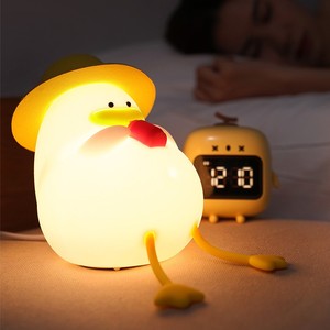 Veilleuse canard LED en silicone Mini lampe canard rechargeable Atmosphère de bureau <span class=keywords><strong>créative</strong></span> pour chambre à coucher Vacances Cadeau de vacances - Product Image 3
