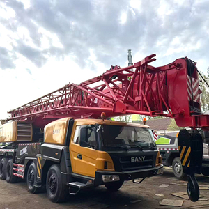 Grue mobile de grande capacité Stc1000C, flèche extensible de 60 m, flèche de rehaussement de 175 m, double alimentation, état de fonctionnement impeccable et original - Product Image 2