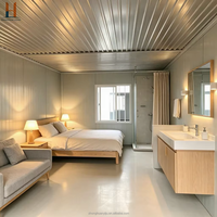 Casa Prefabricada Innovadora con Techo Inclinado, Acabado en Madera e Iluminación, Zhonghuan Living