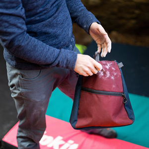 Bolsa de Magnesio para Escalada en Roca y Boulder, Diseño Nuevo de Fábrica, Cierre Enrollable, Tamaño Grande - Product Image 3