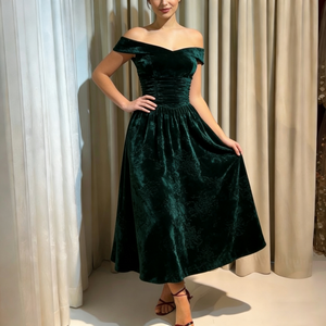 Vestidos de Noche Elegantes de Gala y Cóctel para Mujer, Color <span class=keywords><strong>Verde</strong></span> <span class=keywords><strong>Esmeralda</strong></span>, Terciopelo, Hombros Descubiertos, Cintura Fruncida, Corte Ajustado y Evase - Product Image 4