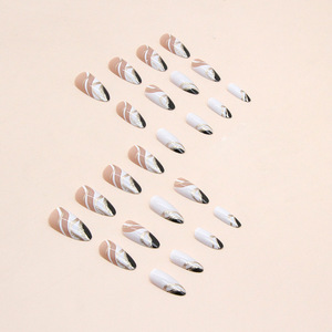 Uñas Postizas Estilo Francés con Diseño de Rayas en Negro, Blanco <span class=keywords><strong>y</strong></span> Dorado, Forma de Almendra, Pre-Diseñadas para Uso en Dedos - Product Image 3