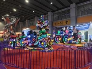 Manège populaire en acier pour l'intérieur et l'extérieur, idéal pour les aires de jeux, les parcs d'attractions et les parcs à thème - Attraction métallique durable - Product Image 5