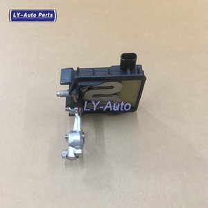 A0009061505 0009061505 Unidad de Fusibles con Abrazadera para Bandeja de Batería para <span class=keywords><strong>Mercedes</strong></span> <span class=keywords><strong>Benz</strong></span> Clase C W205 - Product Image 1