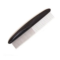 Brosse démêlante et anti-poils en caoutchouc courbée pratique pour chiens et chats