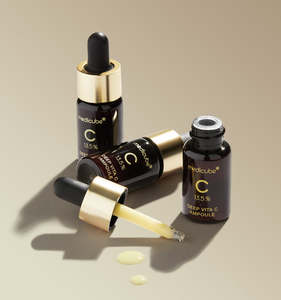 Ampolla Facial Coreana con Vitamina C Deep Vita C de Medicube, Suero Iluminador, Reduce Manchas Oscuras e Hiperpigmentación, Hidrata - Product Image 4