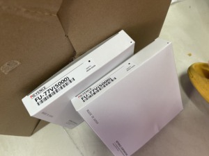 เซ็นเซอร์ไฟเบอร์ออปติกคีย์เอ็นซ์ FU-77V (5000) ใหม่และของแท้ 100% - Product Image 1