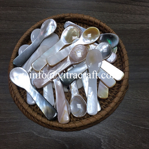 Ventes d'usine-Cuillère en nacre à lèvres jaunes, cuillère à Caviar, taille de serveur Caviar 7cm fait à la main Vietnam - Product Image 1