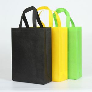 Sacs fourre-tout réutilisables non tissés de haute qualité avec logo personnalisé, vente en gros pour l'emballage de vêtements et la promotion de style de vie - Product Image 1