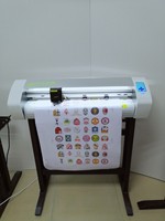 Machine de découpe numérique à contour automatique avec caméra CCD 24 pouces pour autocollants en vinyle, étiquettes adhésives et films réfléchissants