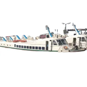 Barco de pasajeros nuevo y usado