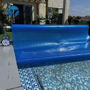 Couverture de <span class=keywords><strong>piscine</strong></span> <span class=keywords><strong>solaire</strong></span> personnalisée fabriquée en usine avec épaisseur de bulle variable pour améliorer l'absorption de la lumière du soleil dans les piscines - Product Image 4
