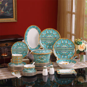 Service de table de luxe en porcelaine fine Palace, 58 pièces, incrustation dorée, coffret cadeau haut de gamme avec logo personnalisé pour fêtes et mariages - Product Image 1