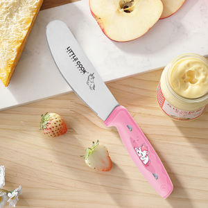 سكين رش الزبدة 4 بوصة من الفولاذ المقاوم للصدأ بمقبض بلاستيكي لا ينزلق طرف كبير دائري لطيف وملون وحافة مسننة - Product Image 3