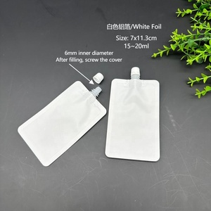 Sachet d'échantillon de papier kraft recyclable en stock 10-15-20ml 30g pochettes de recharge mat clair liquide bec chaleur soins de la peau sachet cosmétique - Product Image 4