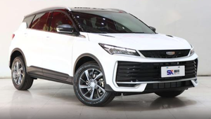 Voitures d'<span class=keywords><strong>occasion</strong></span> <span class=keywords><strong>de</strong></span> haute qualité GEELY Coolray 2025 Véhicules à moteur d'<span class=keywords><strong>occasion</strong></span> <span class=keywords><strong>Voiture</strong></span> d'<span class=keywords><strong>occasion</strong></span> Binyue L 1.5TD DCT Édition Starry Petit SUV Essence - Product Image 4