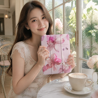 Étui pour tablette rose girly imprimé pour iPad 10e génération, motif floral mignon, housse de protection avec cristaux brillants pour enfants et filles