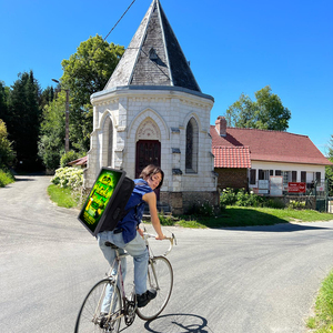 21.5 pouces LCD publicité sac à dos panneau d'affichage numérique humain marche sac à dos panneau d'affichage publicité avec batterie intégrée - Product Image 1