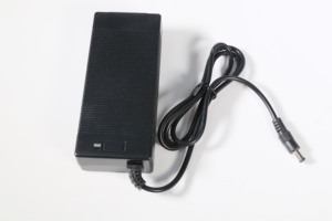 Nouveau chargeur Image CE 42V 2A avec adaptateur d'alimentation DC 5.5*2.1, chargeur universel pour scooter, vélo, pour Kugoo S1 G2 Pro <span class=keywords><strong>Fiido</strong></span> <span class=keywords><strong>E</strong></span>-<span class=keywords><strong>Bike</strong></span> - Product Image 6