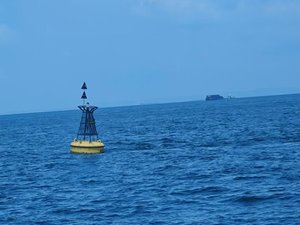 Matériau HDPE <span class=keywords><strong>Bouée</strong></span> <span class=keywords><strong>de</strong></span> quai <span class=keywords><strong>en</strong></span> plastique Ponton flottant <span class=keywords><strong>Bouée</strong></span> <span class=keywords><strong>de</strong></span> <span class=keywords><strong>sauvetage</strong></span> <span class=keywords><strong>en</strong></span> <span class=keywords><strong>mer</strong></span> Fournitures marines <span class=keywords><strong>Bouée</strong></span> flottante d'amarrage - Product Image 4