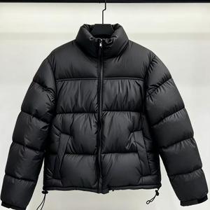 บริการ OEM OEM เสื้อแจ็คเก็ตปั่นจักรยานผู้ชาย คอตั้ง ทรงโอเวอร์ไซส์ กันหนาวแบบพัฟเฟอร์  บุผ้านวมแบบกำหนดเอง กันน้ำ เป็นมิตรกับสิ่งแวดล้อม ระบายอากาศได้ดี - Product Image 5