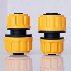 Guoma Ruixiang <b>Water</b> Pipe Connector 12.16mm PVC Lock Coupling For Hose Repair And <b>Bulk</b> Hose Connection - Product Image 1
