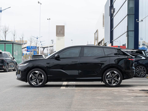 Voitures électriques neuves Voyah Zhiyin Black, directement de l'usine, longue autonomie 901 km, SUV intermédiaire, 5 portes, 5 places, conduite intelligente - Product Image 3