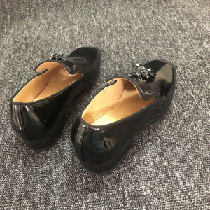 รองเท้าหนังแท้ผู้ชายทรงปิดนิ้วเท้า กันน้ำ สไตล์สปอร์ต ลำลอง แบบผูกเชือก สำหรับงานปาร์ตี้  แบบมันเงา  สำหรับฤดูใบไม้ร่วงและฤดูหนาว  รุ่นใหม่ล่าสุด - Product Image 3