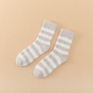 Calzini a tubo centrale rinforzati corallino da uomo invernali Casual a righe in pile che assorbono il sudore calzini termici in poliestere - Product Image 2