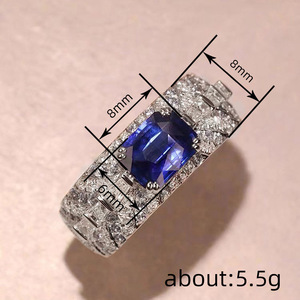 Anello classico da donna con design a doppia punta di colore blu - Product Image 4