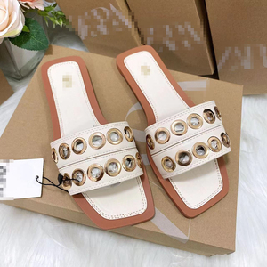 Sandales plates à bout carré pour femmes, avec œillets métalliques décoratifs, double bride, pour l'été, pantoufles d'extérieur, vente en gros - Product Image 4
