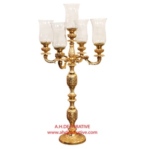 Candelabro alto de metal con diseño en relieve, 5 brazos para velas, acabado dorado, decoración para suelo y entrada, candelabro hecho a mano. - Product Image 4