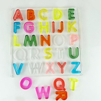 Jouets éducatifs personnalisés pour enfants Blocs de lettres majuscules en acrylique 3D ABCD Jeu de société Alphabet Puzzle pour les tout-petits