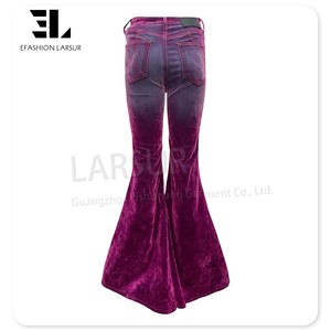 LARSUR Pantalon en denim de <span class=keywords><strong>velours</strong></span> élasthanne personnalisé pour femmes, avec teinture et délavé, <span class=keywords><strong>jean</strong></span> évasé en daim bootcut floqué pour femmes - Product Image 2