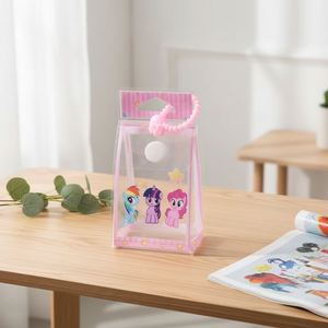 Bolsa de Almacenamiento para Muñecas de Algodón, Linda y Transparente, a Prueba de Polvo, con Función para Colgar - Product Image 1