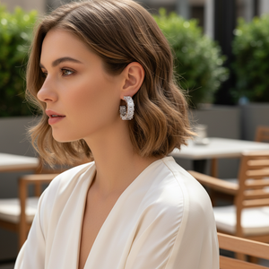 Pendientes de Aro Modernos Biojoux BENOITE de 20 mm Blancos para Mujer, Acero Inoxidable, Cristal, Diamantes de Imitación, Hipoalergénicos, Regalo, Modelo - Product Image 3