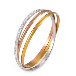 Brazalete <span class=keywords><strong>de</strong></span> acero inoxidable minimalista multicapa <span class=keywords><strong>de</strong></span> <span class=keywords><strong>tres</strong></span> colores, brazalete <span class=keywords><strong>de</strong></span> circonita cúbica completa <span class=keywords><strong>de</strong></span> oro rosa y plata - Product Image 6
