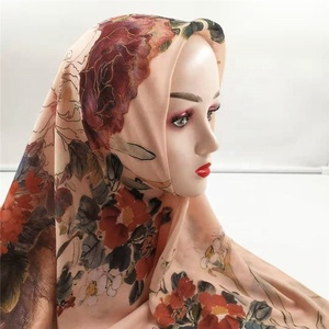 Foulard Hijab méditation imprimé Floral pour femmes, écharpe en Polyester, doux et lisse, sensation douce, nouveau - Product Image 2