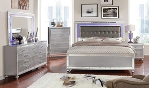 Set di Mobili per Camera da Letto Winforce Moderno in Legno Imbottito 5 Pezzi con Letto King Size, Comodino, Cassettiera, Specchio e Mobile Contenitore - Product Image 2