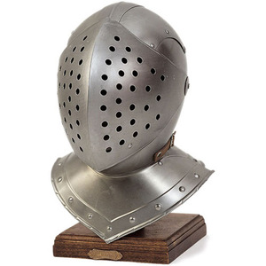Casque médiéval en fer forgé artisanal, armure de chevalier découpée, casque de collection pour décoration sur le thème des films et séries TV - Product Image 1