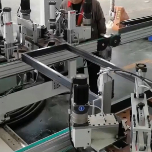 Línea de Producción CNC de Cuatro Cabezas para Unión de Esquinas, Rodamiento de Motor de Alta Rigidez para Perfiles de Ventanas y Puertas de PVC y Aluminio de Varios Tipos - Product Image 2