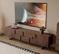 Meuble TV contemporain en bois à panneaux géométriques, console TV asymétrique unique avec tiroirs en noyer