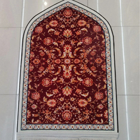 Usine en gros 100% Polyester brillant velours tapis de prière à la main tapis de prière islamique lavable pour un usage domestique
