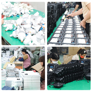 Đèn LED năng lượng mặt trời công suất cao cho sân ngoài trời và chiếu sáng đường màn hình kỹ thuật số ánh sáng trắng phát ra ánh sáng cắm trại - Product Image 3